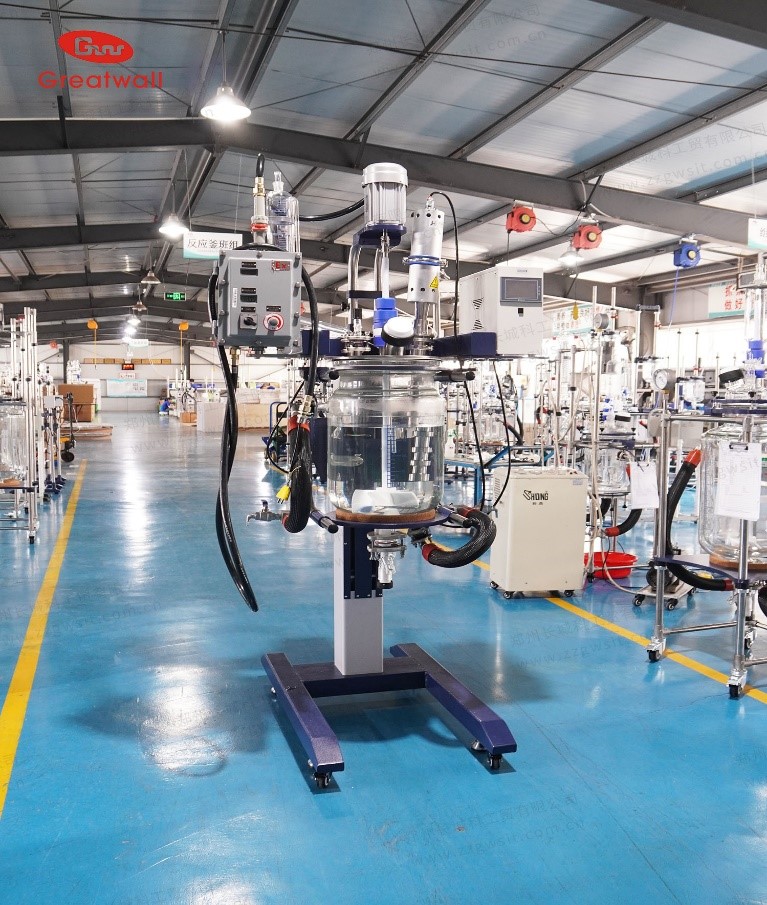 技術(shù)賦能:超聲波振動(dòng)棒助玻璃反應(yīng)釜升級(jí)多元場景合成平臺(tái)